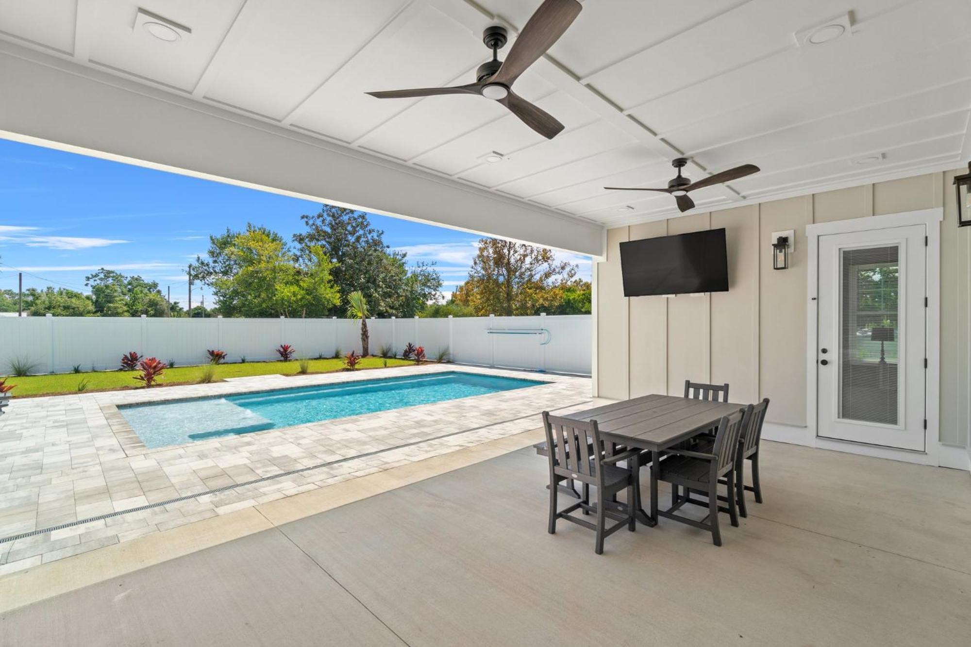 Brand New Home With In-Ground Pool, Four Houses From Beautiful Laguna Beach Panama City Beach Buitenkant foto
